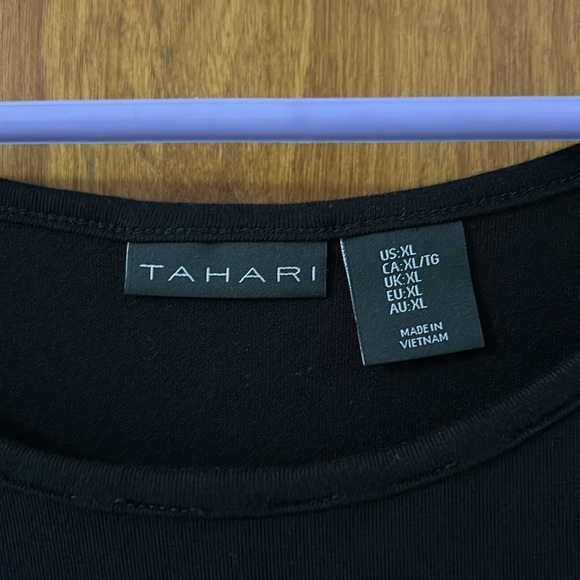 Ladies XL black short sleeve top - Picture 2 of 4